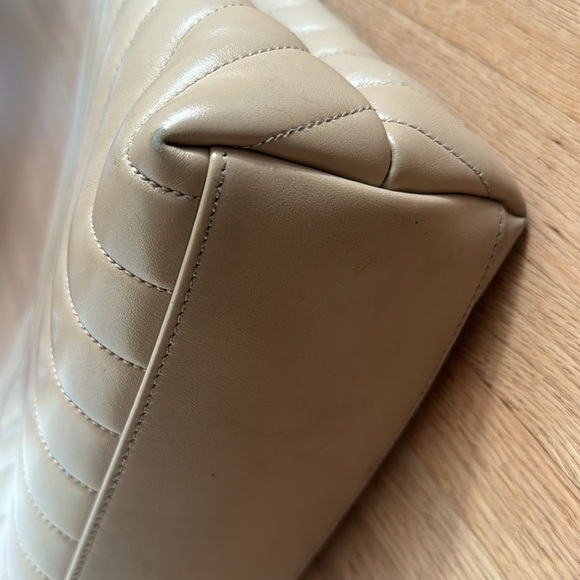 YSL LOU LOU MEDIUM BEIGE QUILTED LEATHER - Picture 6 of 9